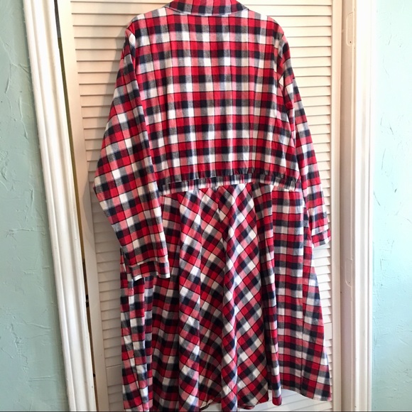 Eloquii Dresses & Skirts - Super cute flannel dress!